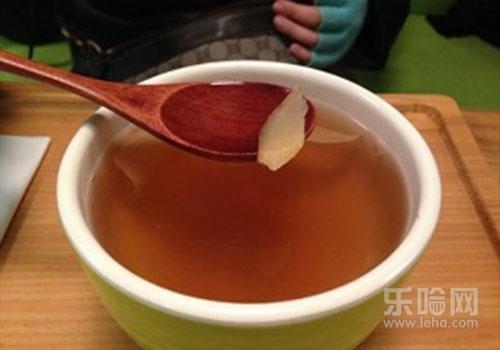 生姜泡水喝有什么好处,生姜泡水喝的功效,生姜