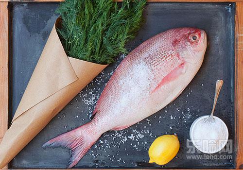 西瓜不能和什么一起吃,西瓜不能与什么同食,西