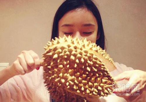 榴莲里面的核能吃吗,榴莲里面的核可以吃吗,榴