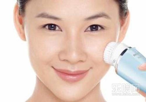 卸妆怎么卸最彻底,卸妆怎么才能卸干净,卸妆怎