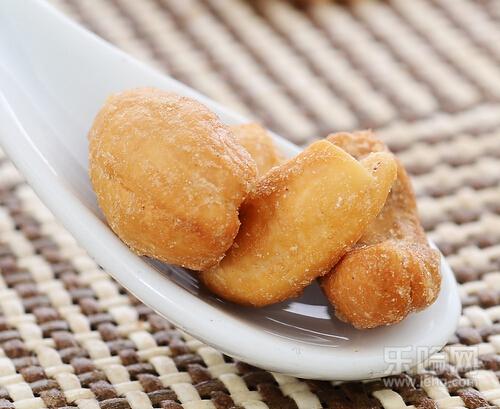 吃腰果有什么好处和坏处,吃腰果的好处,吃腰果