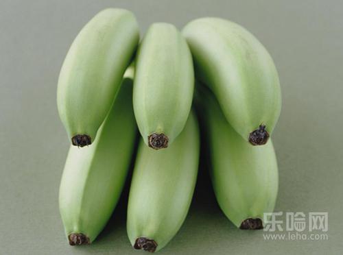 香蕉没熟透能吃吗,没熟的香蕉能吃吗,香蕉没熟