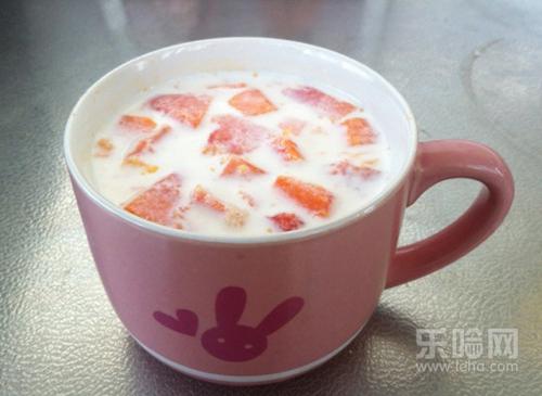 没熟的木瓜可以吃吗,木瓜没熟能吃吗,木瓜没熟