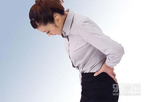 平躺睡觉腰疼怎么回事,平躺着睡觉腰疼脊椎疼