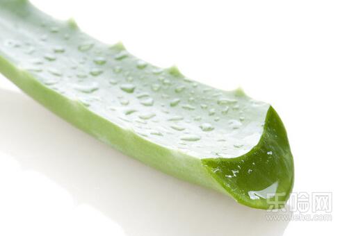 挤黑头鼻子红肿怎么办,挤黑头后如何消肿恢复