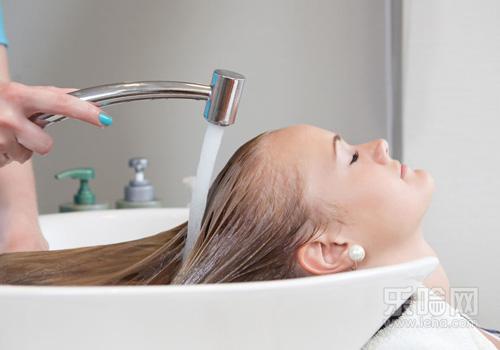 经期能洗头吗,经期能洗头吗有什么影响,经期能