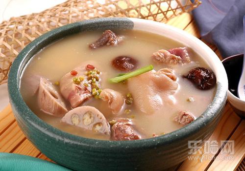 喝什么汤下奶最快最多,喝什么下奶又快又多,喝