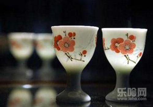 黄酒可以代替料酒吗,黄酒可以用什么代替-乐哈