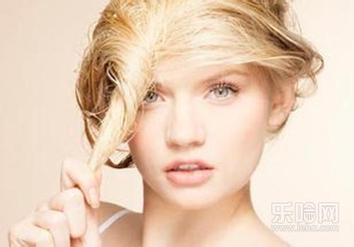 头发干枯毛躁怎么护理,头发干枯毛躁用什么护