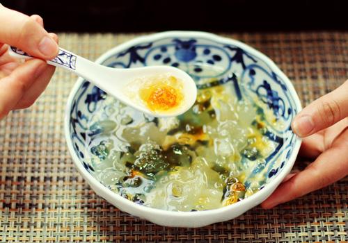 桃胶熬好能放多久,早上吃桃胶好还是晚上