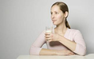 抽烟牙黄怎么变白 为什么抽烟会让牙齿变黄