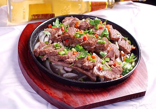 羊肉和什么一起炖最好 羊肉去膻味的最佳方法