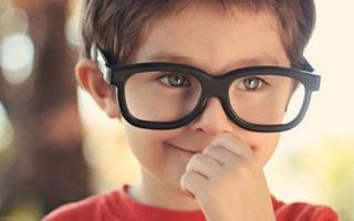 左右眼视力偏差大怎么办怎样矫正