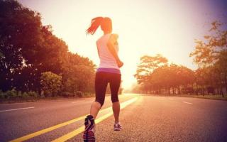 吃饭后多久可以运动,饭前运动好还是饭后运动