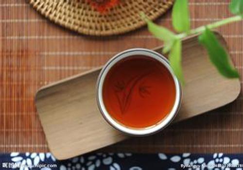 长痘痘喝什么茶排毒,脸上长痘喝什么茶好,脸上