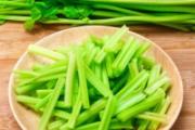 莴笋和芹菜可以一起吃吗 芹菜不能和什么一起吃