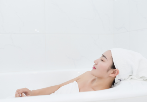 泡澡多少度水温合适,夏天用什么泡澡比较好-乐哈健康网