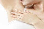 腋下副乳疼痛是什么原因 腋下副乳疼怎么消除