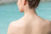 女士泡温泉要穿内裤吗 泡温泉会传染妇科病吗