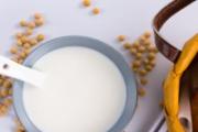 黄豆可以和什么一起打豆浆 豆浆有什么好处
