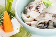 鲫鱼豆腐汤怎么做汤白 鲫鱼豆腐汤禁忌人群