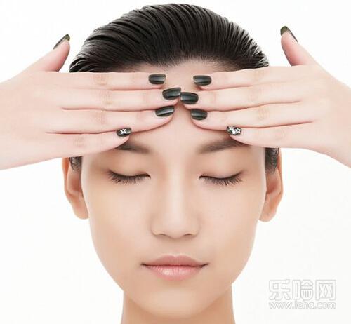 额头黑脸白怎么办