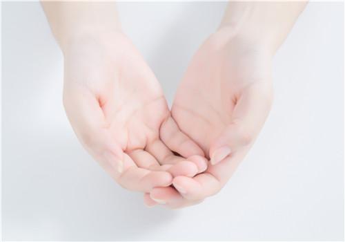 掰手指关节响的危害