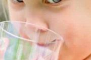 夏季带宝宝，这9大误区要避开！
