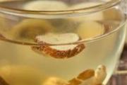 甘草泡水加蜂蜜可以吗 甘草加蜂蜜泡水放好处