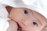 宝宝母乳吃不饱的表现