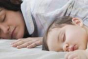 如何减轻宝宝分离焦虑 怎样让宝宝独立睡眠