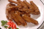 鸭翅上的毛怎么弄掉 麻辣鸭翅怎么做