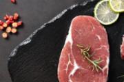 牛肉有绿色荧光能吃吗 牛肉有股酸味是坏了吗