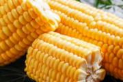 ​煮玉米可以放小苏打吗 玉米煮了为什么变红色