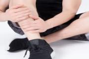 腿抽筋了怎么缓解疼痛 腿抽筋了吃什么管用