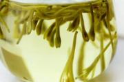 哺乳期上火可以喝金银花茶吗 哺乳期妈妈需慎食