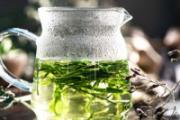 红茶和绿茶的区别 绿茶不能和什么一起吃