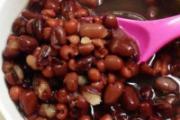 红豆薏米粥吃多了会怎么样 红豆薏米粥可以喝多少