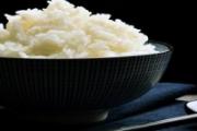 煮饭前洗米洗几次比较好 煮饭的时候水和米的比例是多少