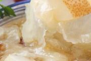 煮梨汤用热水还是凉水 煮梨汤要不要去皮