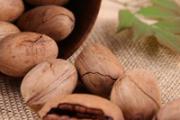碧根果不能和什么一起吃 碧根果什么时间吃最好