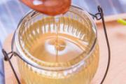 一勺蜂蜜兑多少水合适 蜂蜜水什么时候喝最好