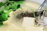 薄荷鲫鱼汤