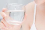 喝水少会引起尿酸高吗 喝水少会怎么样