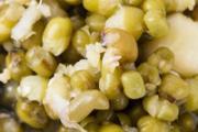 绿豆汤配鸡蛋可以吗 绿豆汤加鸡蛋的功效