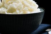 蒸米饭的米可以泡8个小时吗 蒸米饭米要泡水多久