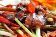 茶树菇腊肉