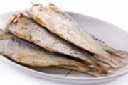 感冒不要吃什么食物好 感冒吃什么食物好