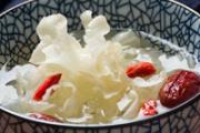 银耳莲子红枣汤能减肥吗 银耳莲子红枣汤能天天吃吗