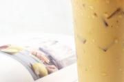 早上喝奶茶可以吗 奶茶晚上喝影响睡眠吗